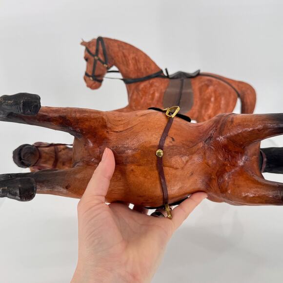 VTG Paper Mache Leather-Wrapped Brown Saddle 2 Pc Horse Figurine Farmhouse Decor - Picture 7 of 14